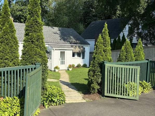 4 Highview Ave #R, Old Greenwich, CT 06870