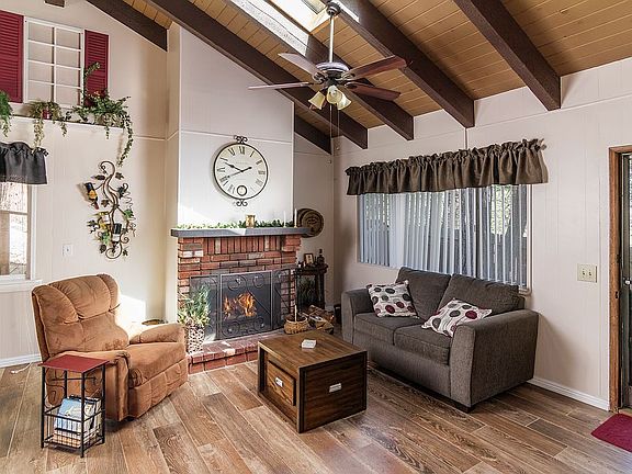 3rd image of 26574 Lake Forest Dr