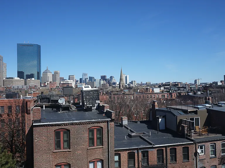 Massachusetts Ave — Photo 9