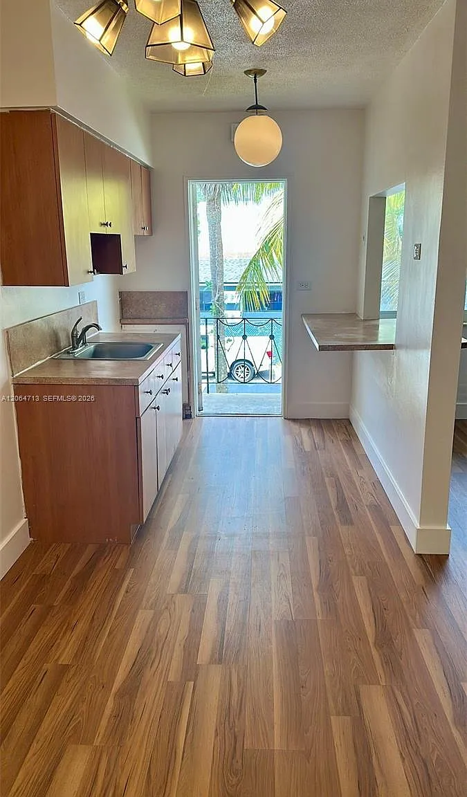 Prestige Apts Inc Co-Op — Photo 1