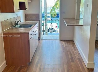70 NW 77th St APT 25, Miami, FL 33150