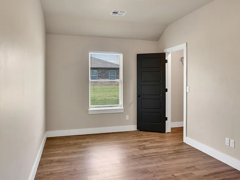 416 S Debra Ct — Photo 14