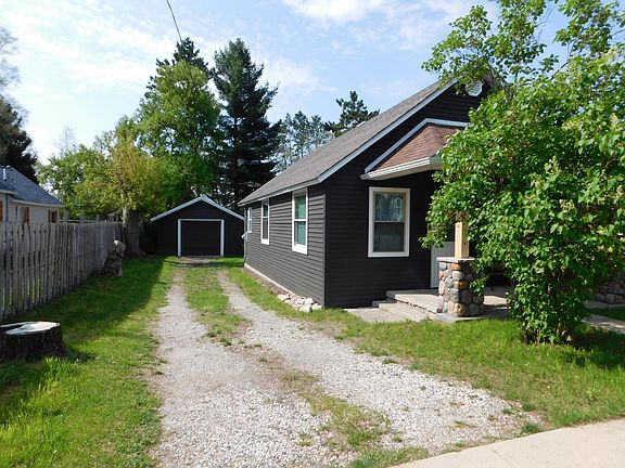 5th image of 107 Vilas St