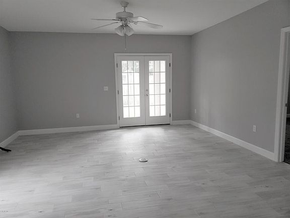 3rd image of 3628 NE 20th Pl