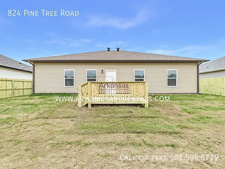 824 Pine Tree Rd — Photo 14