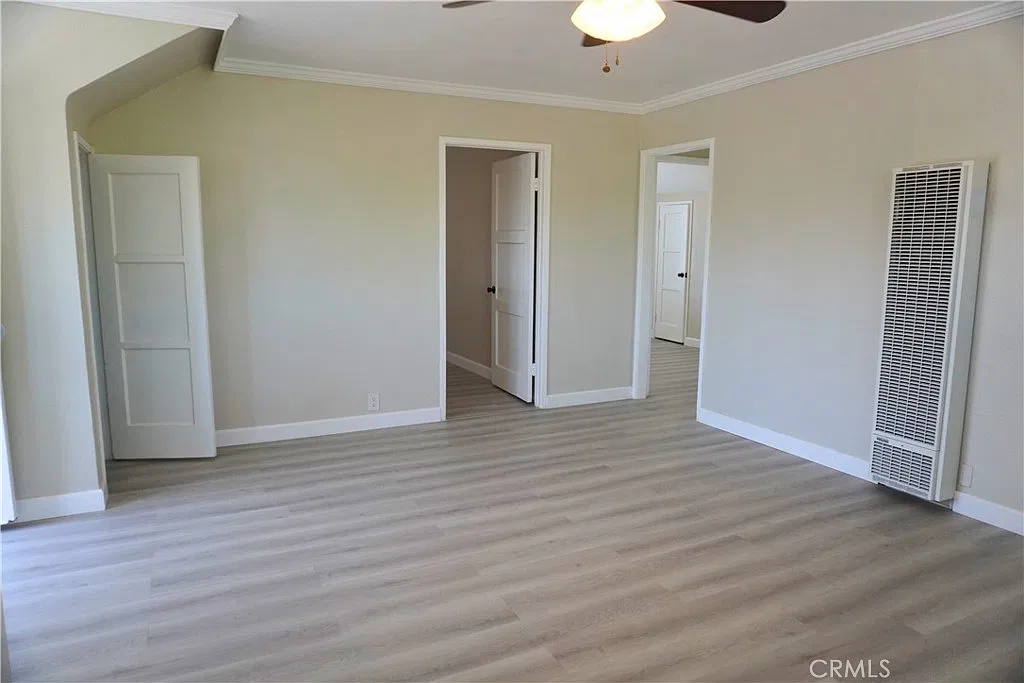 2 bed, 900 sqft, $2,200 — Photo 1