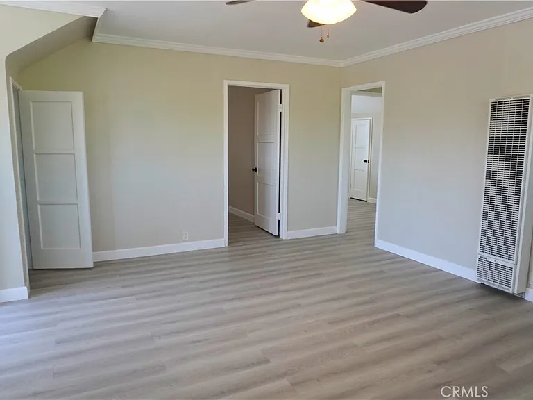 1234 W 8th St — Photo 1