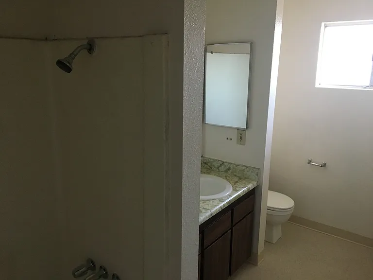 200 Lincoln Ave — Photo 11