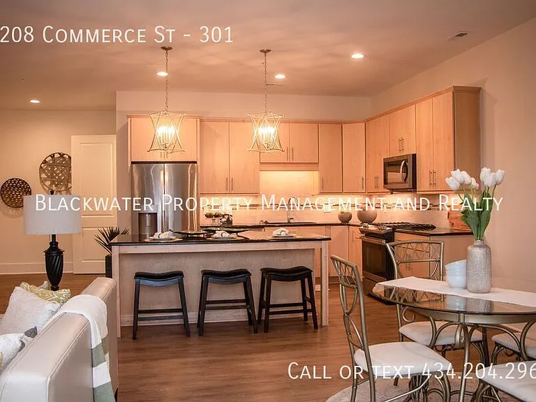 1208 Commerce St #301 — Photo 28