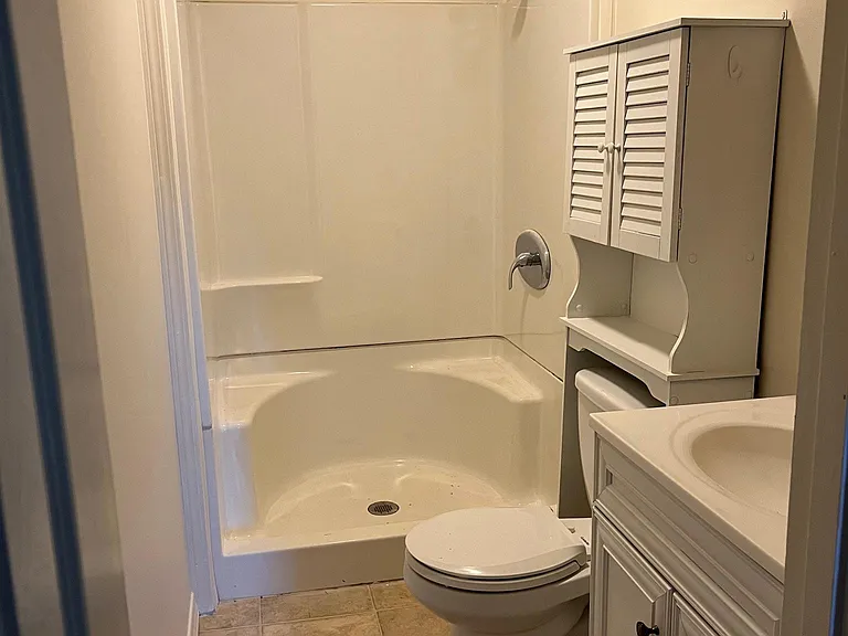 638 San Fernando Dr SE — Photo 10