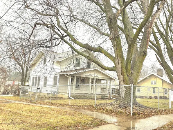 701 E 5th St N, Newton, IA 50208