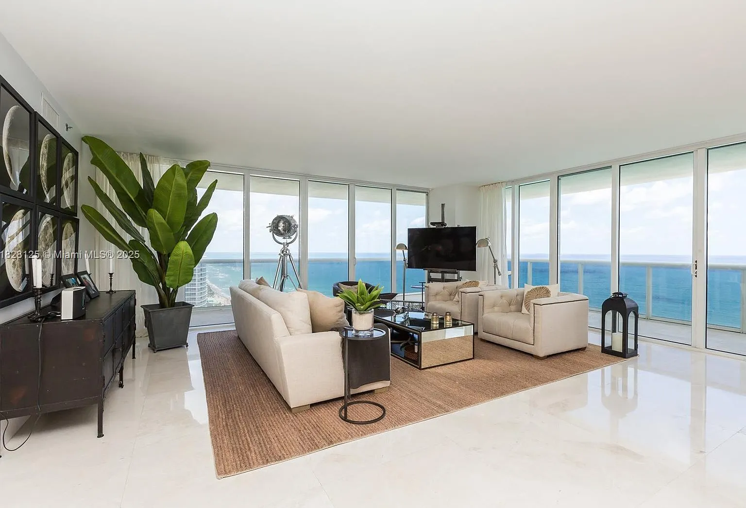 Beach Club Two Condo — Photo 3