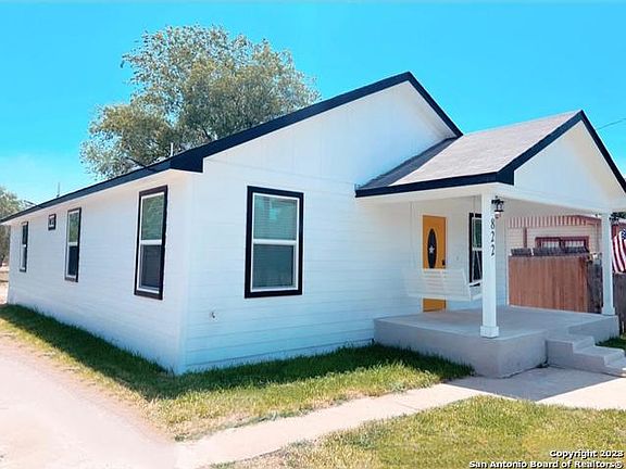4th image of 822 SW 40th St