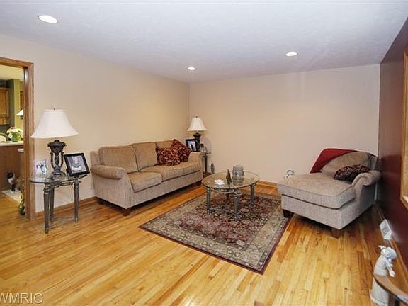 3rd image of 6170 N 35th St