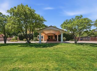 1022 Camino Ranchitos NW, Albuquerque, NM 87114