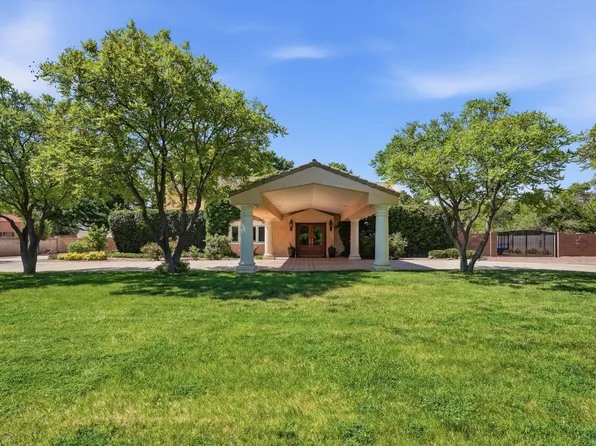 1022 Camino Ranchitos NW, Albuquerque, NM 87114