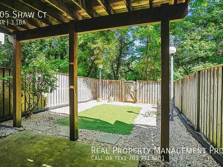 905 Shaw Ct — Photo 19