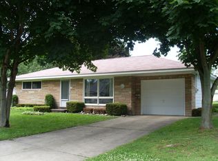 17 Oakley Ave, Corry, PA 16407