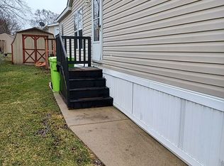 529 Eckschtay St, Novi, MI 48374