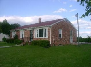 996 Columbia Rd, Columbia, VA 23038