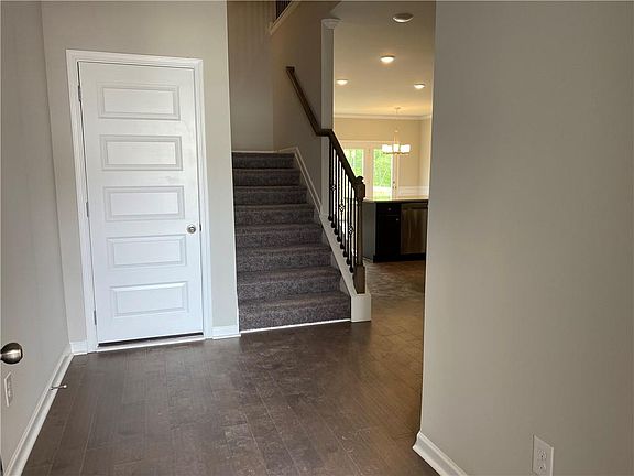 5th image of 2183 Shetley Creek Dr