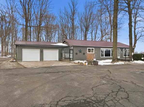 8919 9b Rd, Plymouth, IN 46563