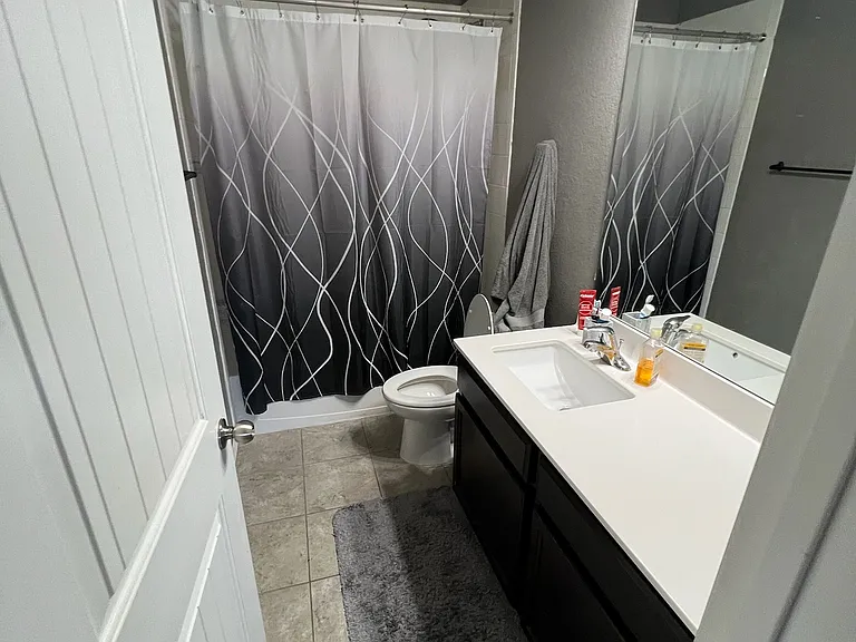 5561 Othello Dr — Photo 13
