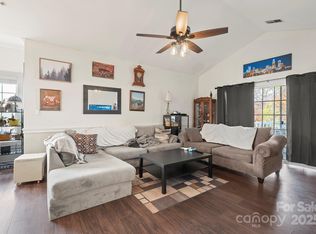 8931 Meadow Vista Rd, Charlotte, NC