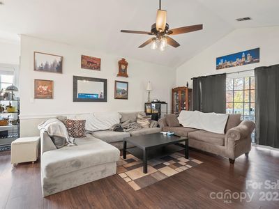 8931 Meadow Vista Rd, Charlotte, NC, 28213