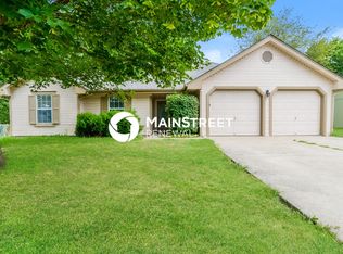 1602 Cooper Dr, Raymore, MO 64083