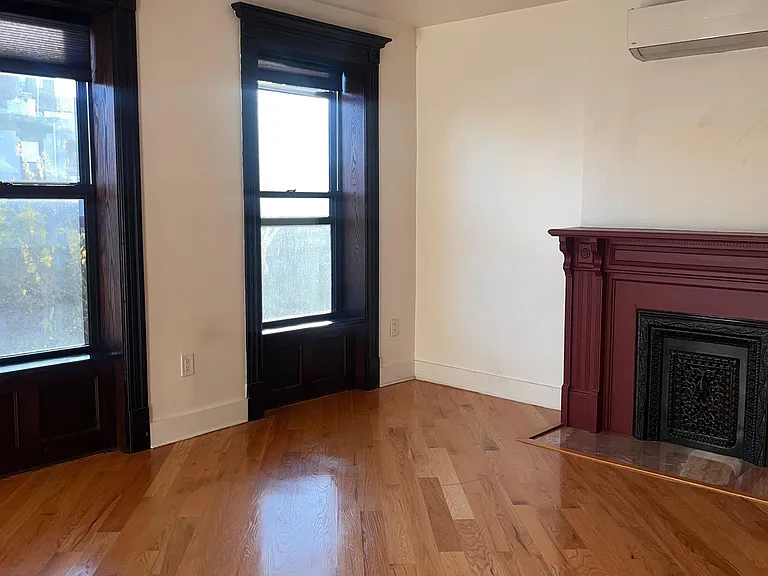 1308 Dean St #4R — Photo 12