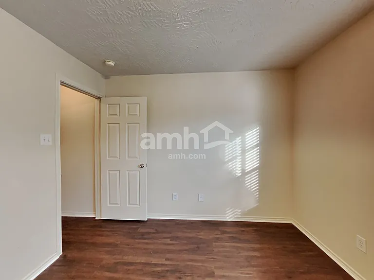 7015 Atasca Creek Dr — Photo 20