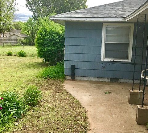 5th image of 1105 Lincoln Dr