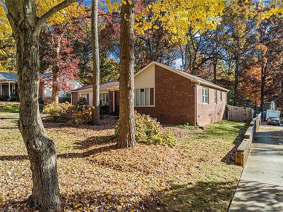 2nd image of 118 Village Ln