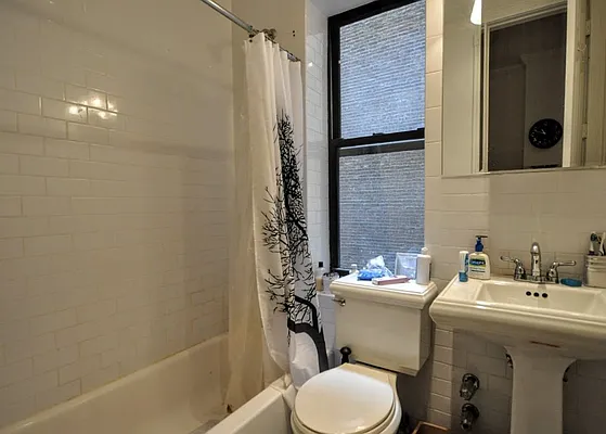 Rented by REAL New York | media 15