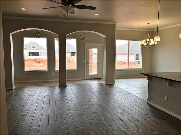 5th image of 8312 NW 160th Ct