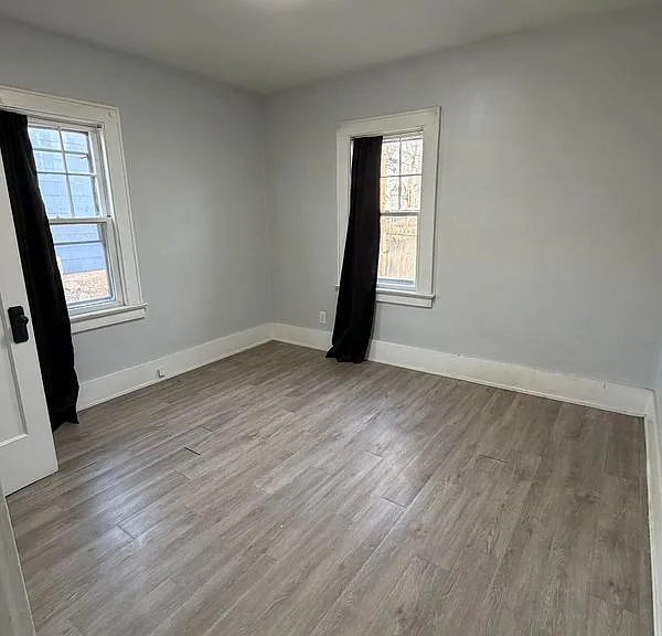 226 Shelter St #DOWNSTAIRS — Photo 6