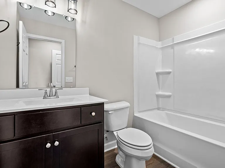 122 Laura Ln — Photo 10