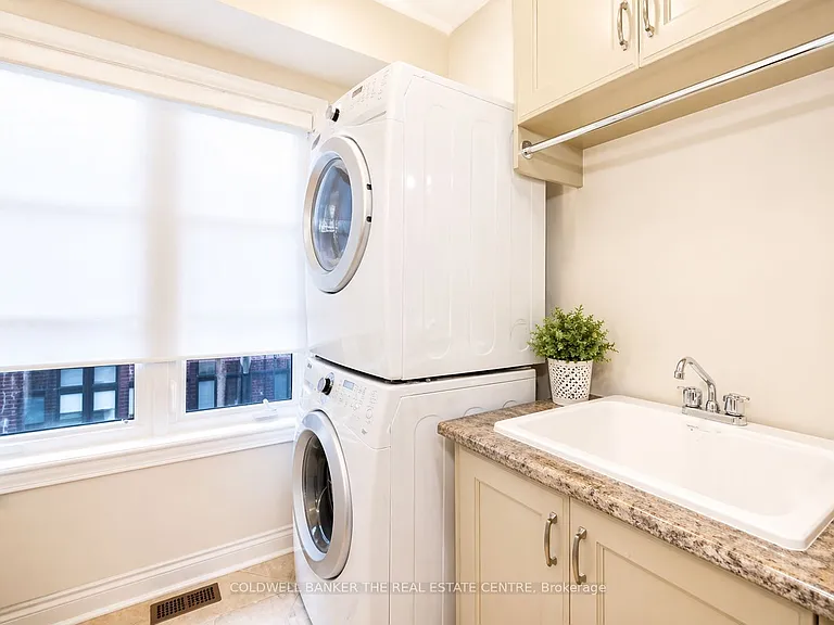 10 Powseland Cres — Photo 10
