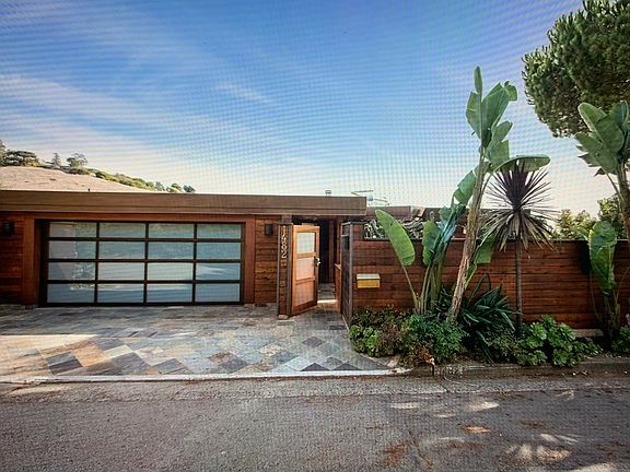 4th image of 1482 Vistazo St W