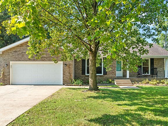 3rd image of 216 Millstone Cir