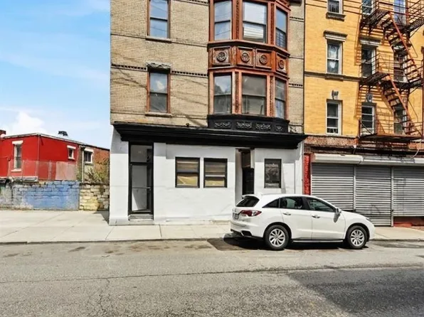 (undisclosed Address), Yonkers, NY 10705