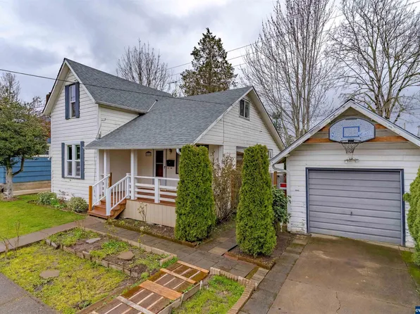 538 Statesman St NE, Salem, OR 97301