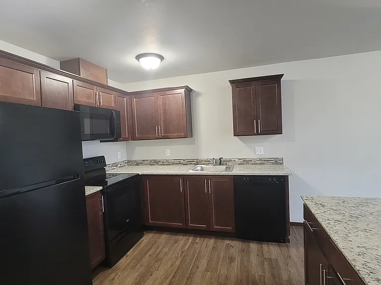 Mulberry Place — Photo 15