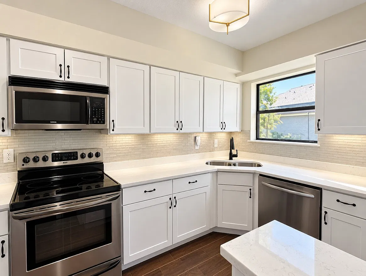2 bed, 963 sqft, $1,450 — Photo 3
