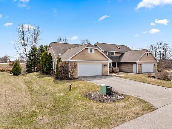 3rd image of 4587 Winged Foot Ct Unit 112
