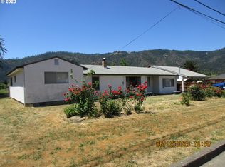 129 Alameda St, Myrtle Creek, OR 97457