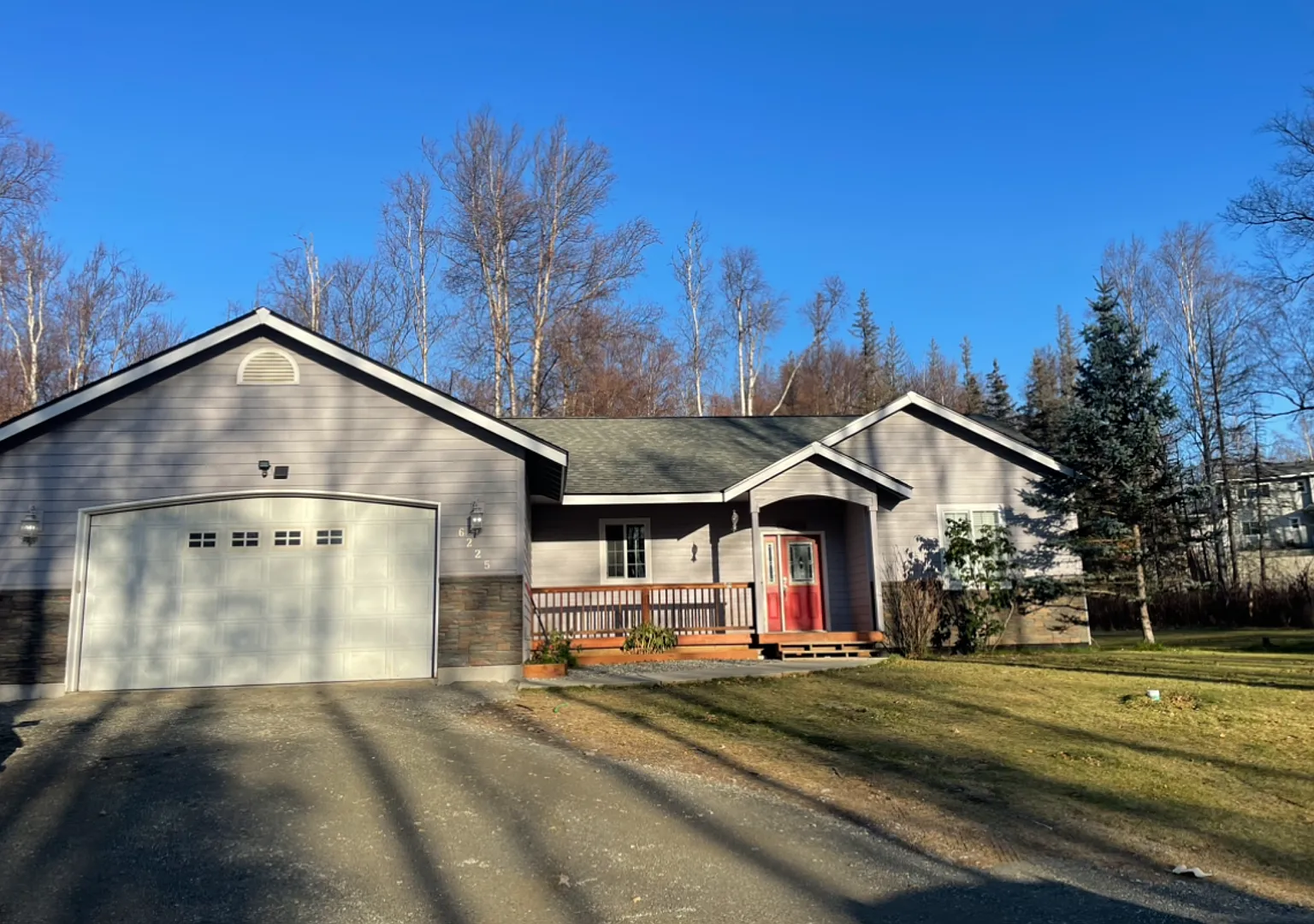 Private and conveniently located 3 bedroom/ 2 bath Ranch home with oversize 2 car garage on over ... — Photo 1