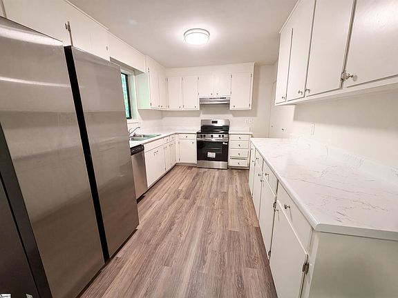 2nd image of 50 Boswell Cir