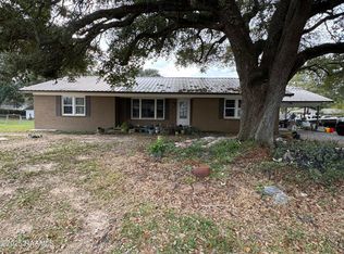 137 Broadacres Dr, Crowley, LA 70526